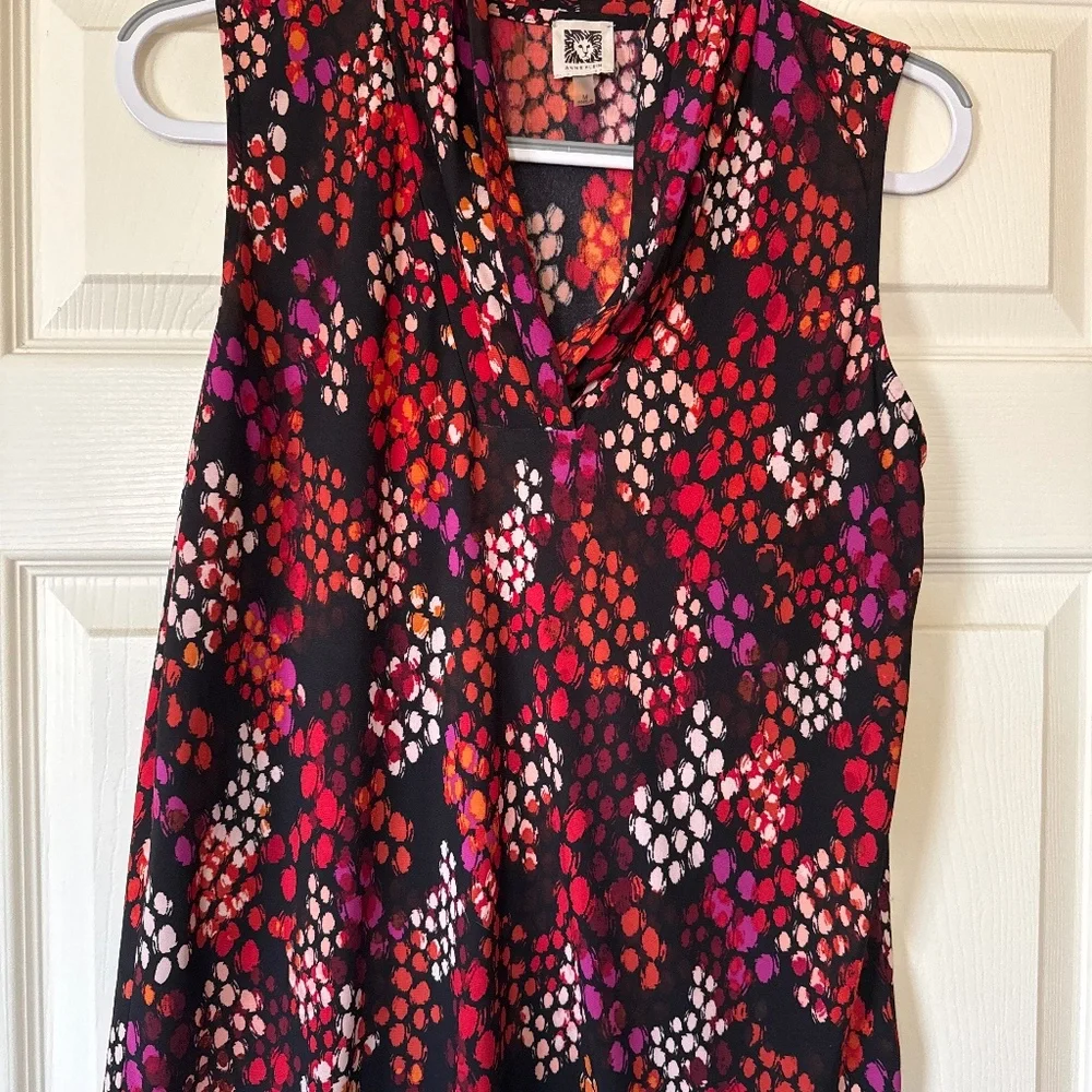 Sleeveless - Picture 1 of 2